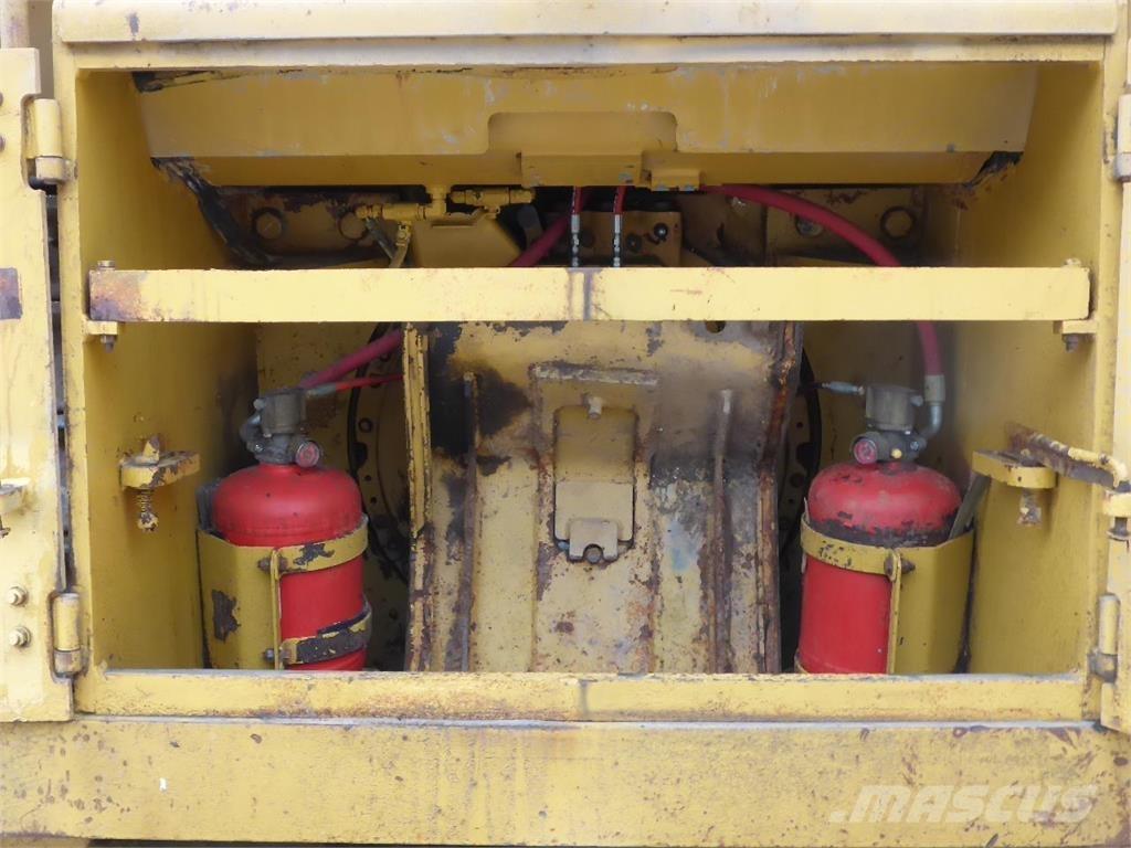 CAT D8T WH Верижни булдозери

