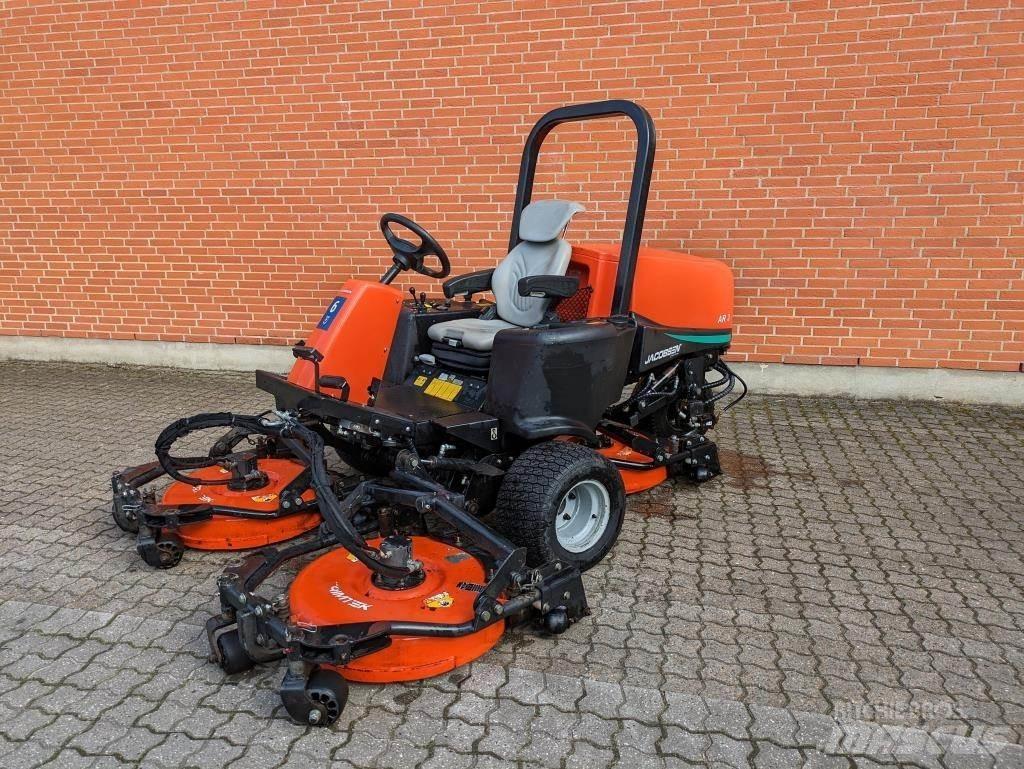 Jacobsen AR-3 Тракторни косачки