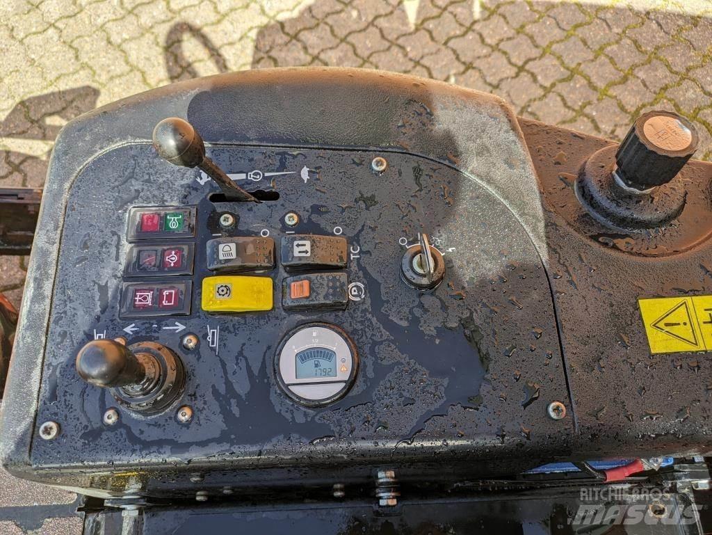 Jacobsen AR-3 Тракторни косачки