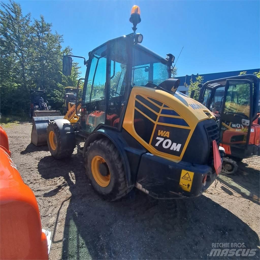 Komatsu WA70M Мини товарачи