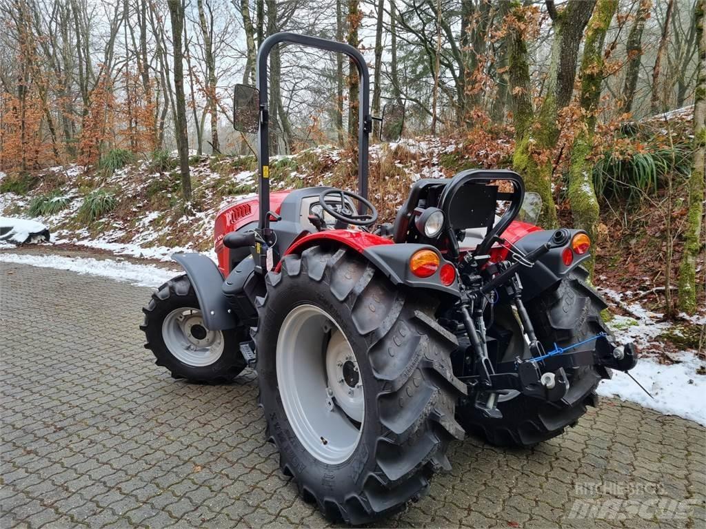 McCormick X2.055 Трактори