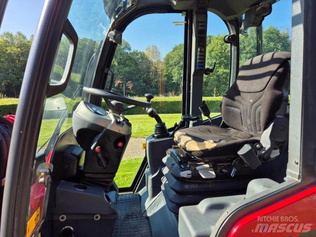 Schäffer 5680 T Телескопични товарачи