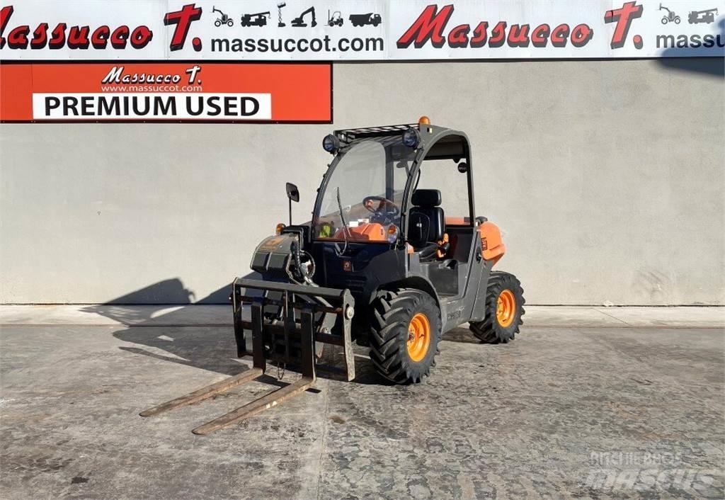 Ausa T144 Телескопични товарачи