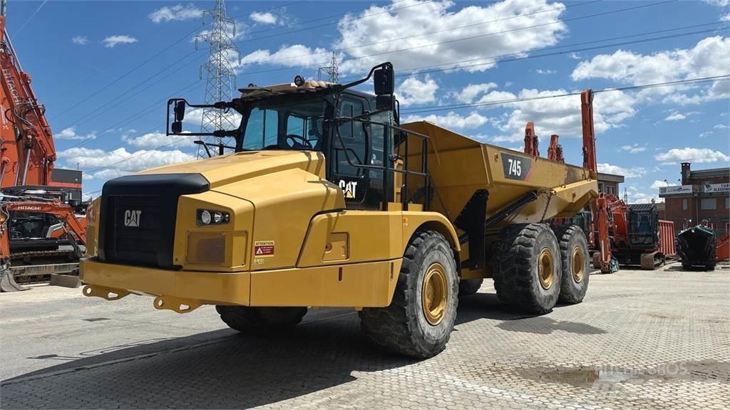 CAT 745C 6X6 Странични самосвали