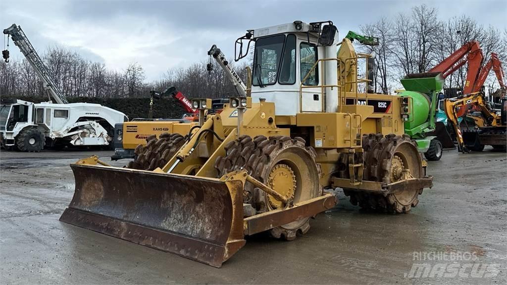 CAT 825C Верижни булдозери
