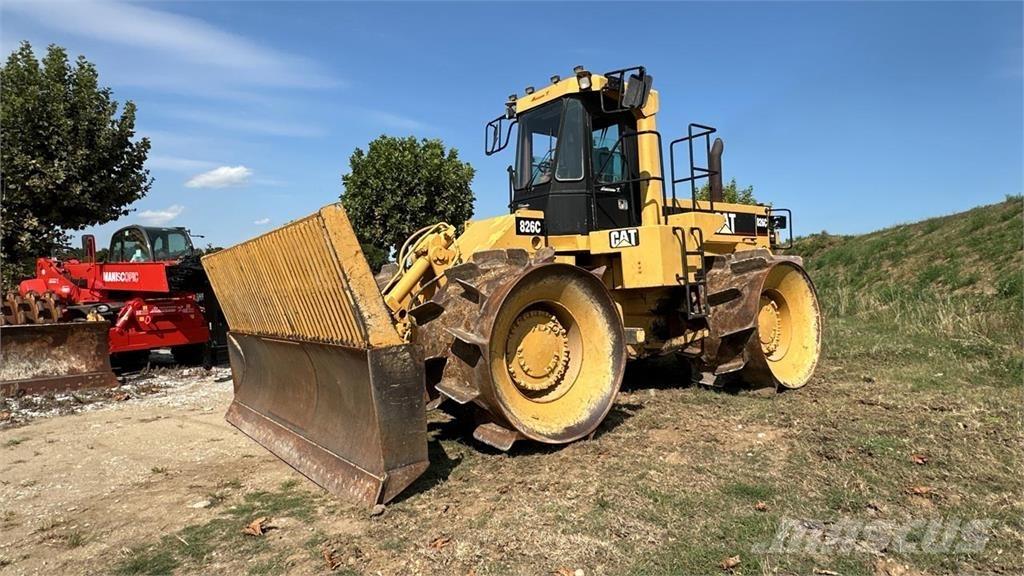 CAT 826C Верижни булдозери
