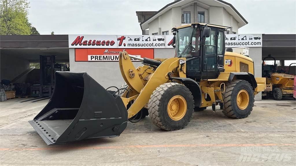 CAT 938K Колесни товарачи