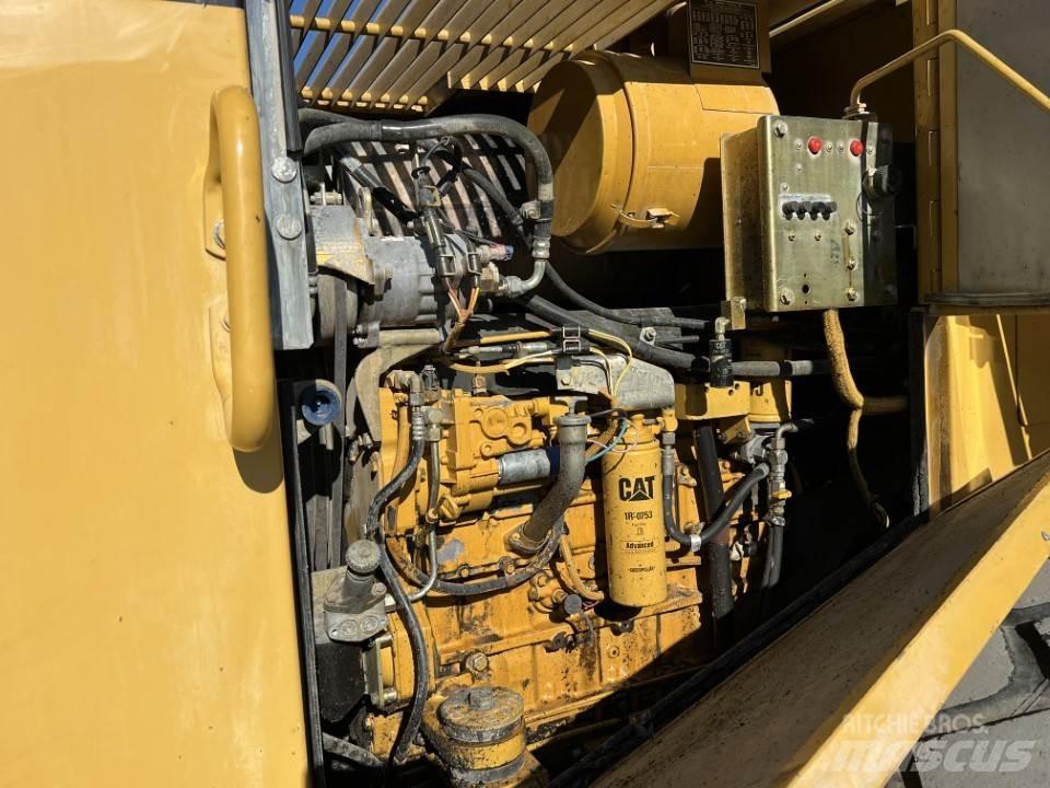 CAT 950 F2H Колесни товарачи