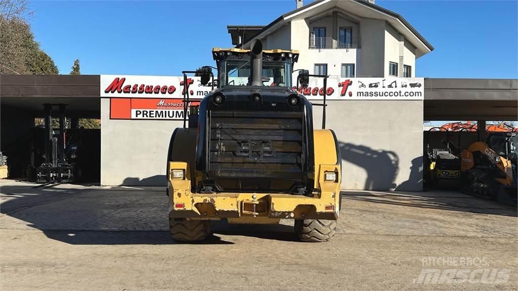 CAT 950M Колесни товарачи