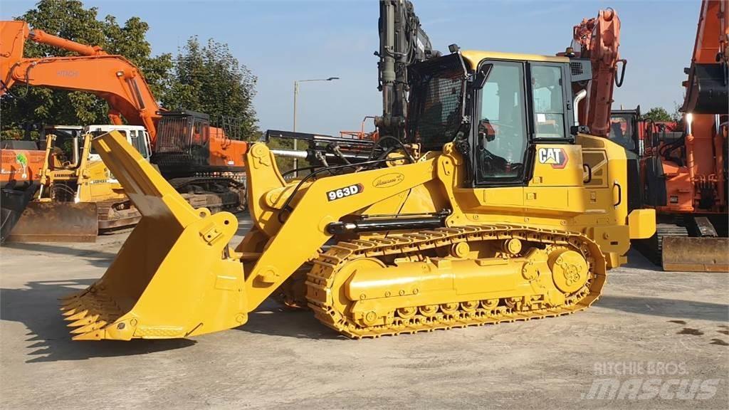 CAT 963D Колесни товарачи