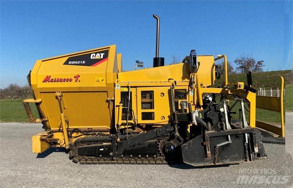 CAT BB621E Машини за асфалт