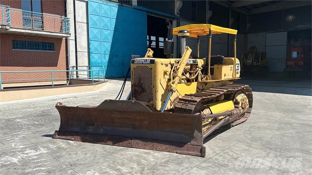 CAT D4D Верижни булдозери
