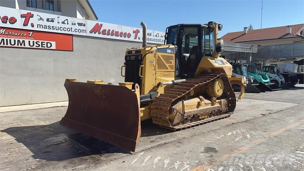 CAT D6NXL Верижни булдозери

