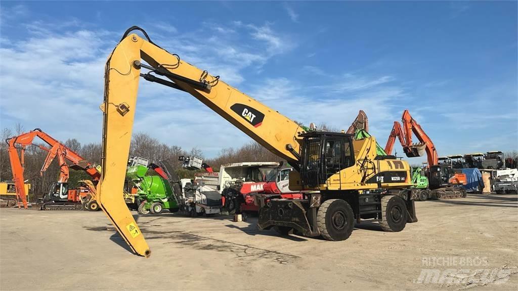 CAT M325D 4X4 Колесни екскаватори