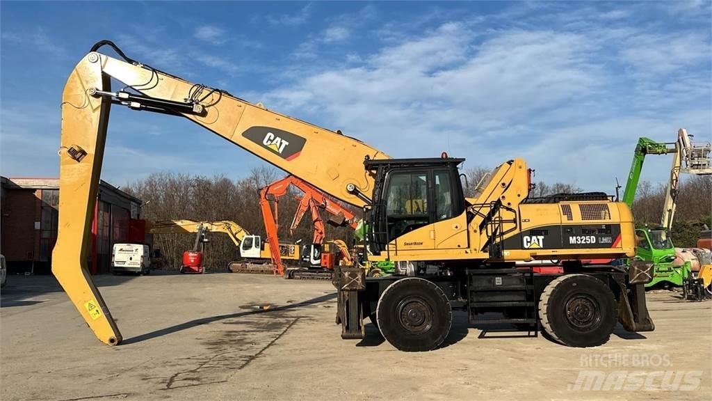 CAT M325D 4X4 Колесни екскаватори