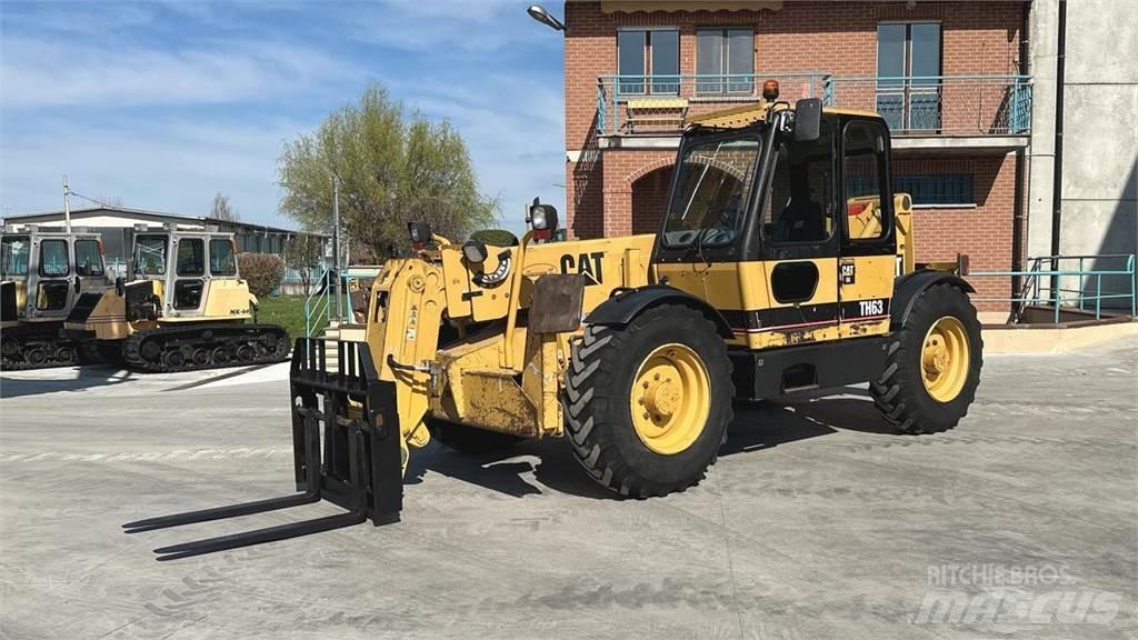 CAT TH63 Телескопични товарачи