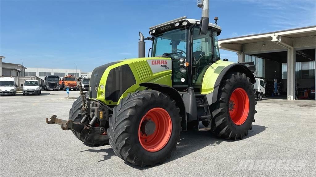 CLAAS AXION 810 4X4 Снегочистачки