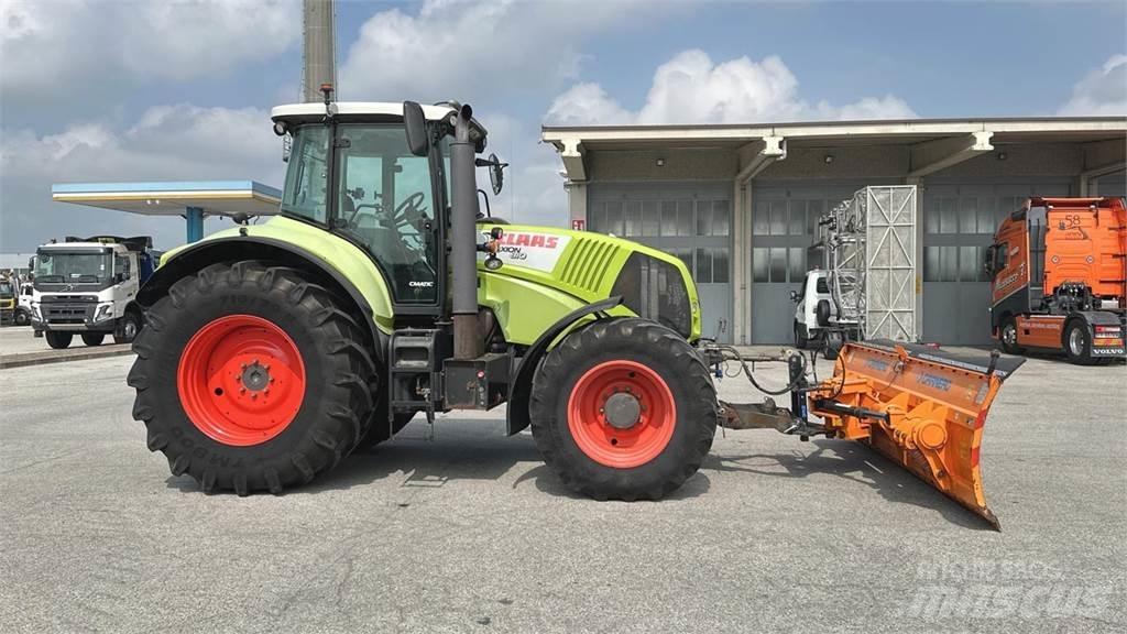 CLAAS Axion 810 4x4 Снегочистачки