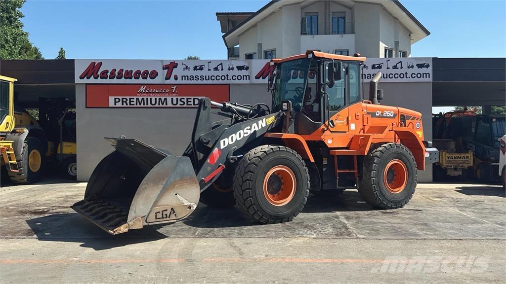 Doosan DL250-5 Колесни товарачи