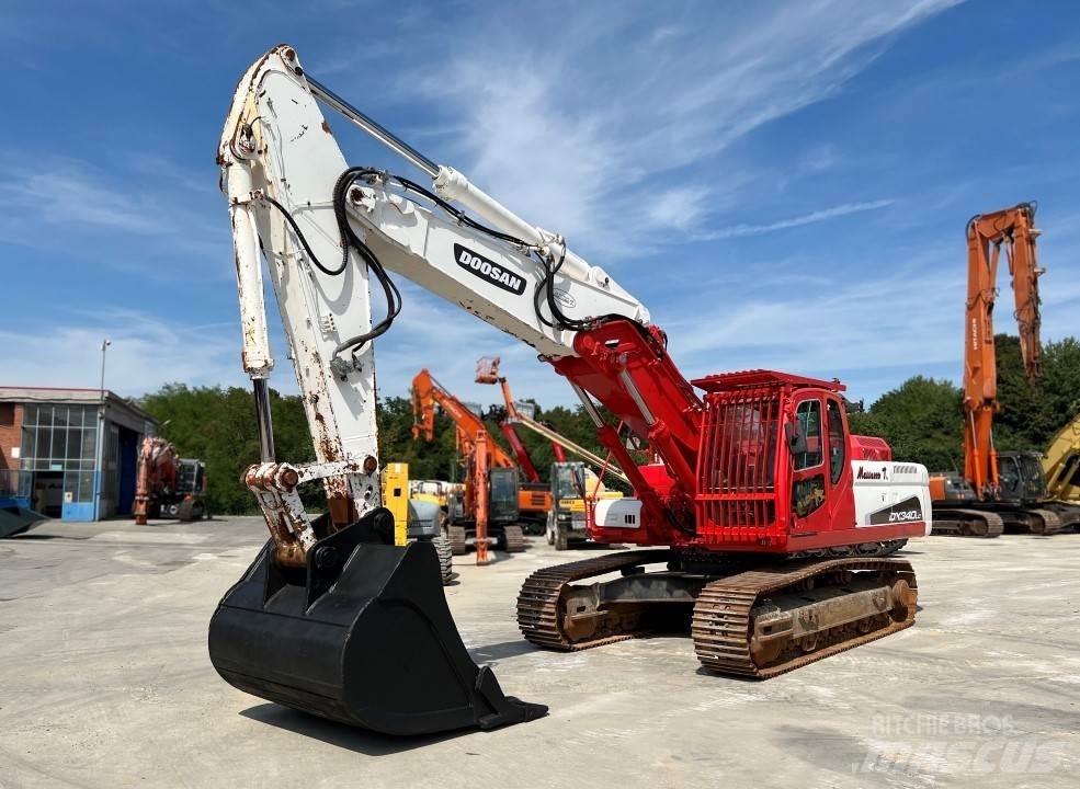Doosan DX340 LC Верижен екскаватор