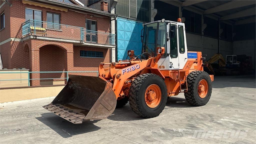 Fiat-Hitachi FR90 4X4 Колесни товарачи