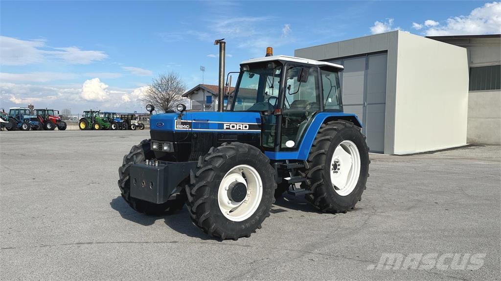 Ford 8240 4x4 Снегочистачки