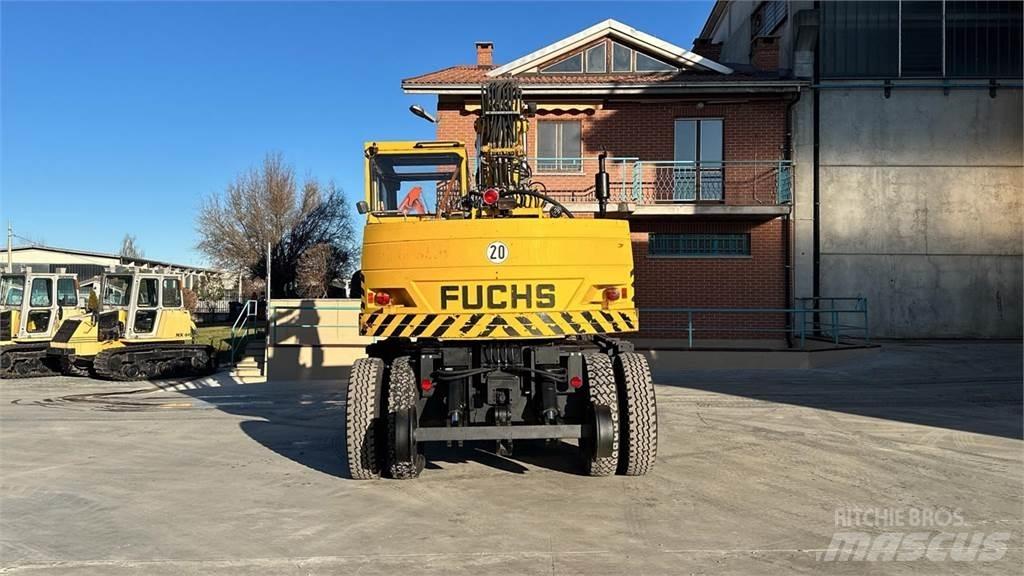 Fuchs MHB 230 ZW 4x4 Колесни екскаватори