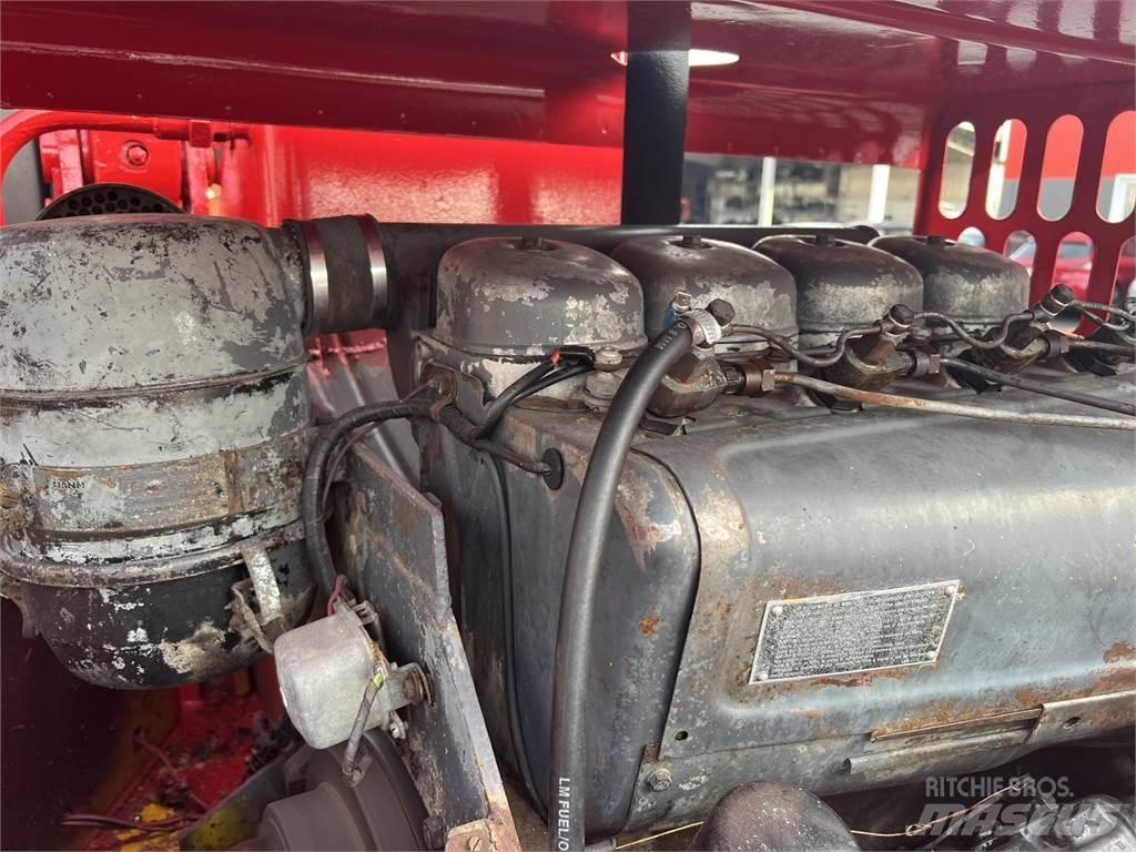 Hidromek H4 Средни екскаватори 7т - 12т