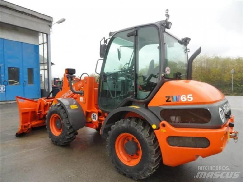 Hitachi ZW 65 Снегочистачки
