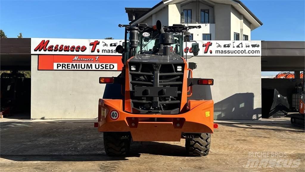 Hitachi ZW180PL-7 Колесни товарачи