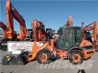 Hitachi ZW65 Колесни товарачи