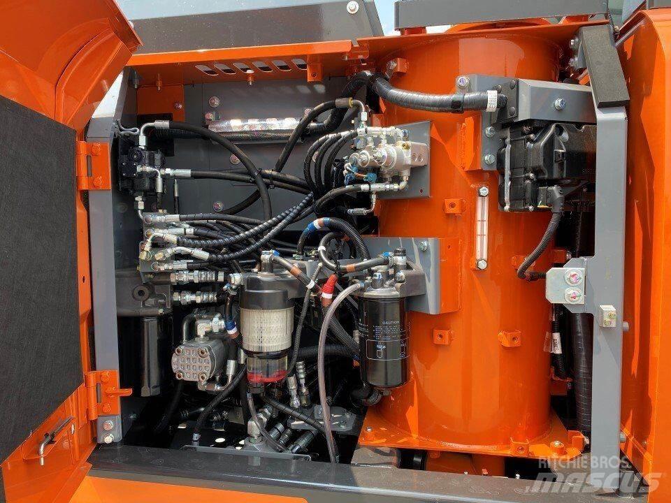 Hitachi ZX130-6 Екскаватори