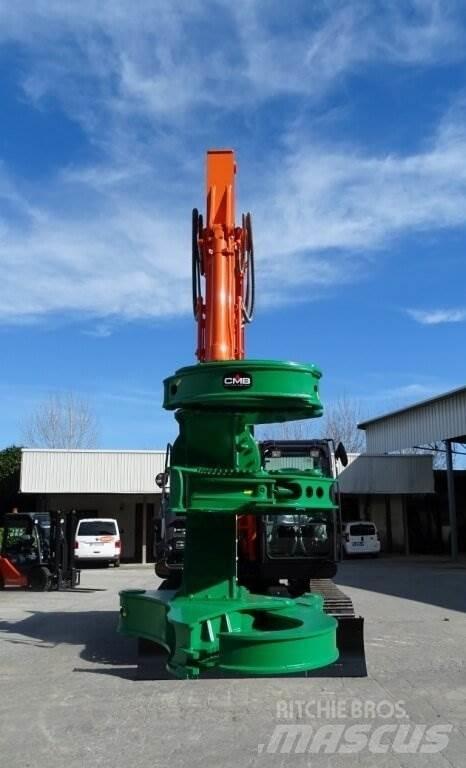Hitachi ZX135US-6 Екскаватори