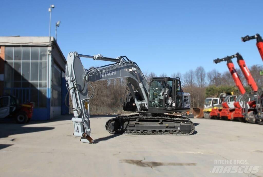 Hitachi ZX250LCN-6 Екскаватори