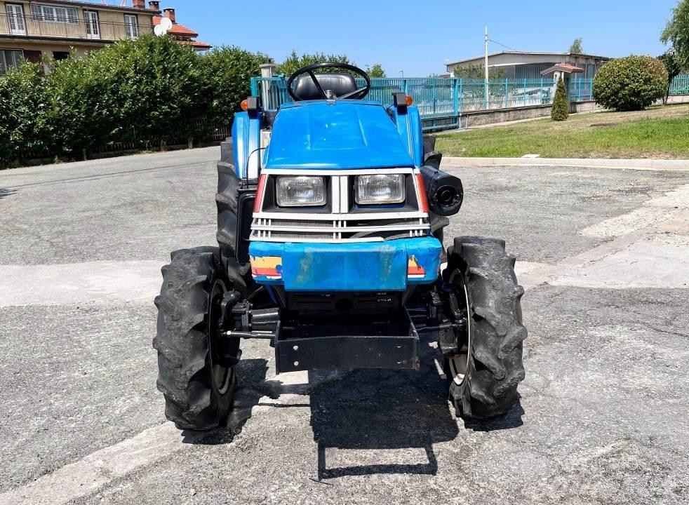 Iseki 240 4x4 Снегочистачки