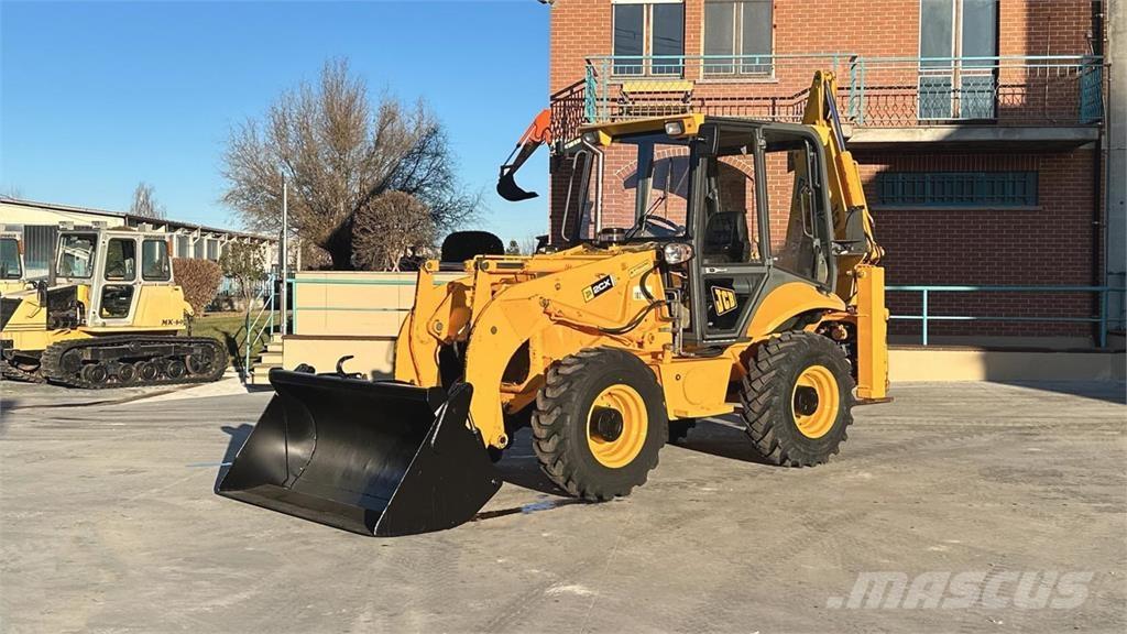 JCB 2CX MR2 4x4x4 Товарач със заден ексватор