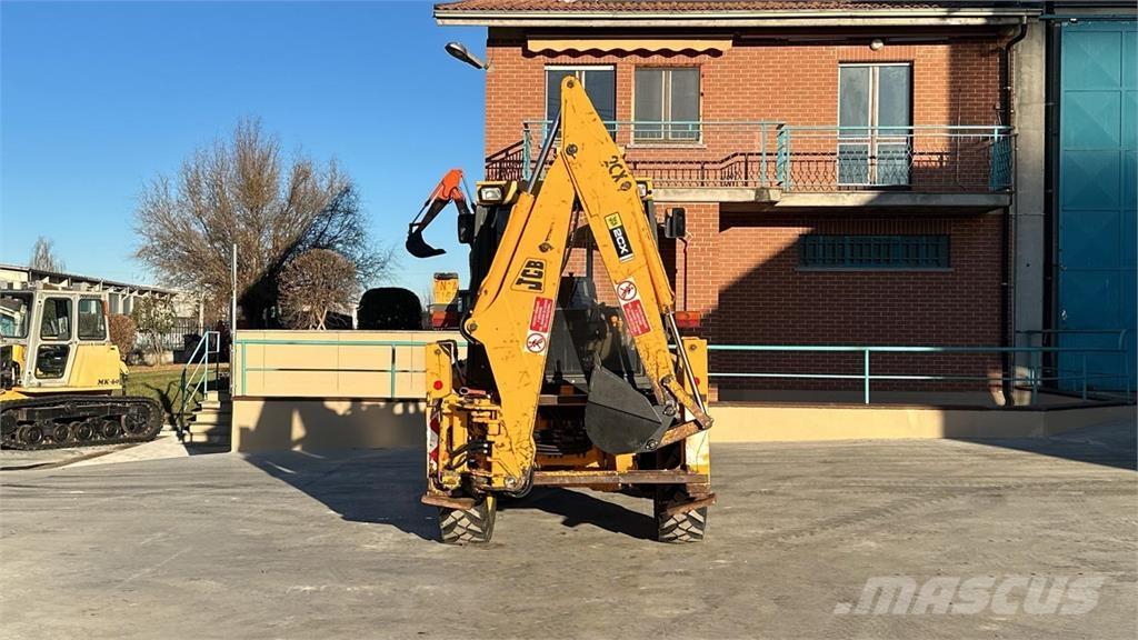 JCB 2CX MR2 4x4x4 Товарач със заден ексватор