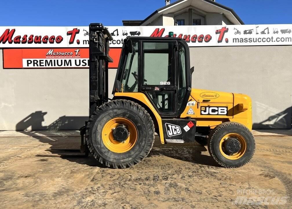 JCB 926 Камиони за херавни местности