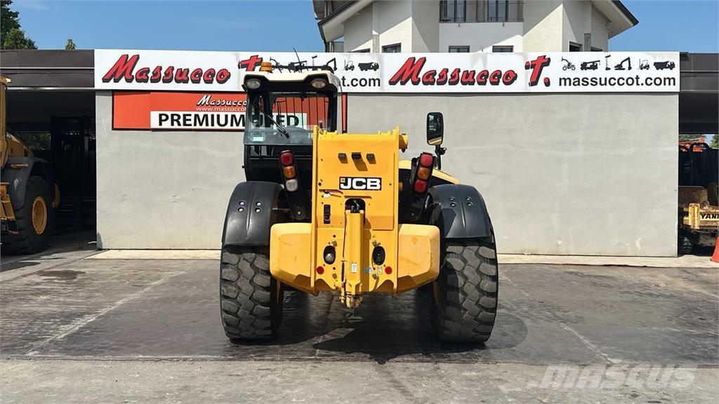 JCB AGROPLUS 560-80 Телескопични товарачи