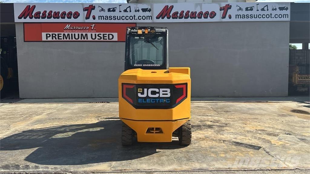JCB TLT 30-19E 4x2 Телескопични товарачи