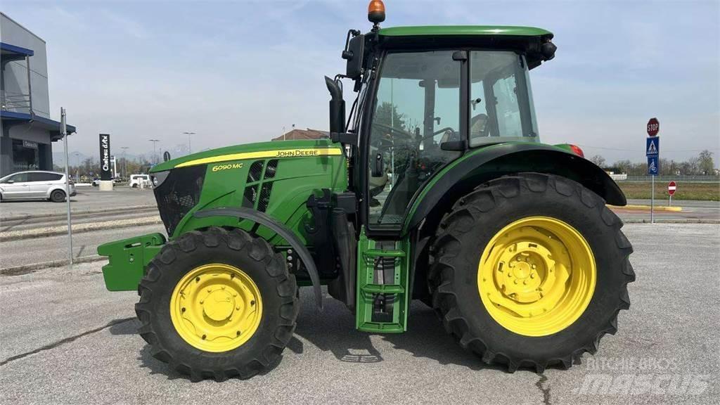 John Deere 6090MC 4X4 Снегочистачки