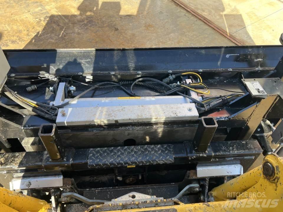 Komatsu CK 20 HF Мини товарачи
