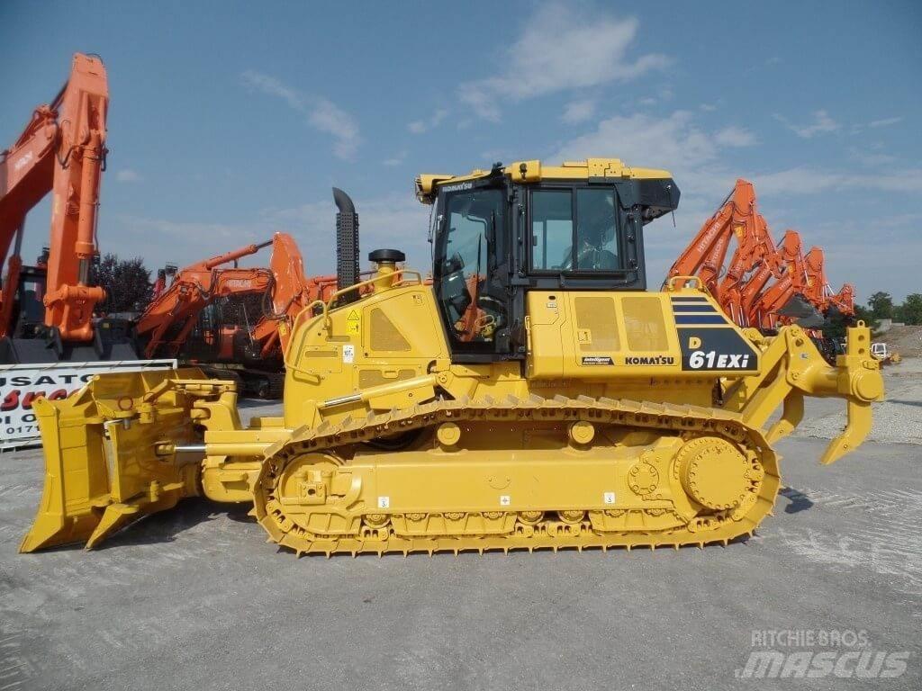 Komatsu D61 EXi Верижни булдозери
