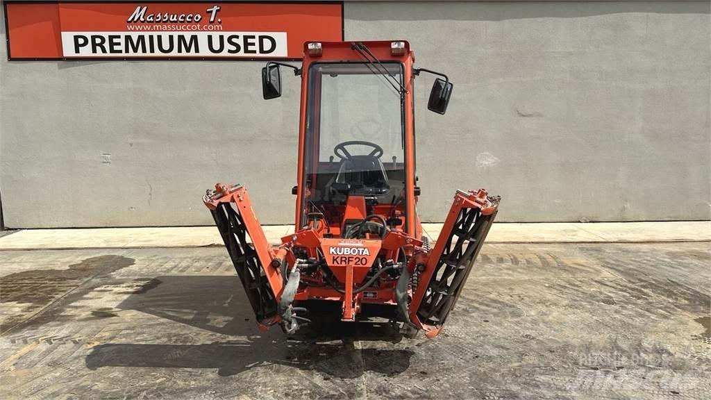 Kubota F2400 4X4 Снегочистачки