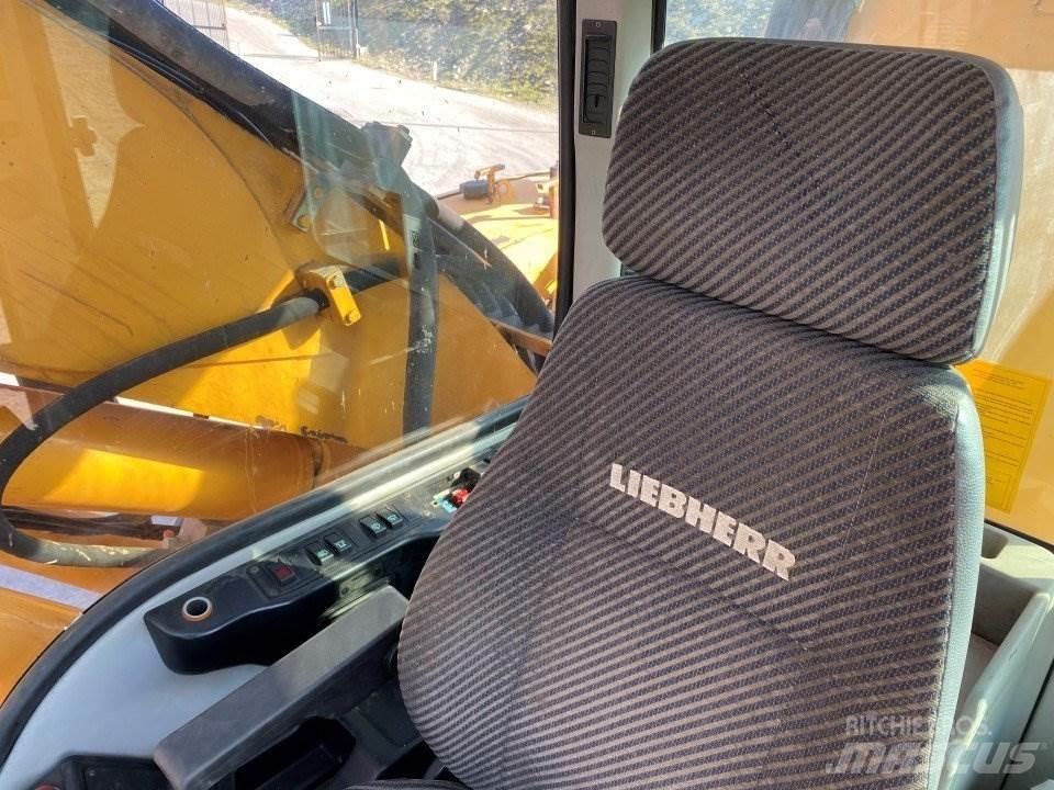 Liebherr A316 Колесни екскаватори