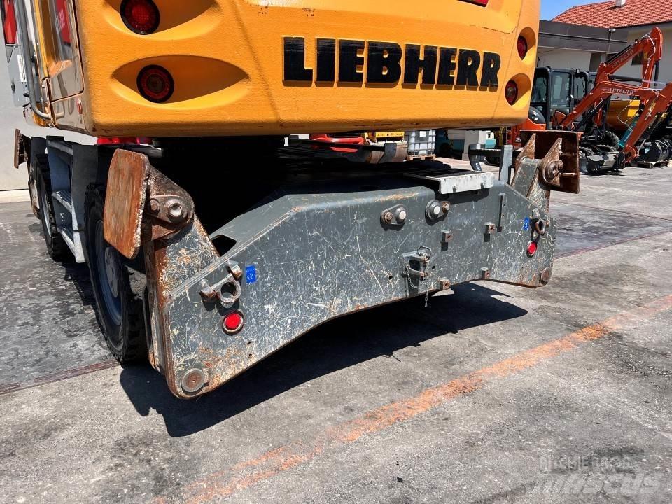 Liebherr LH22 Колесни екскаватори