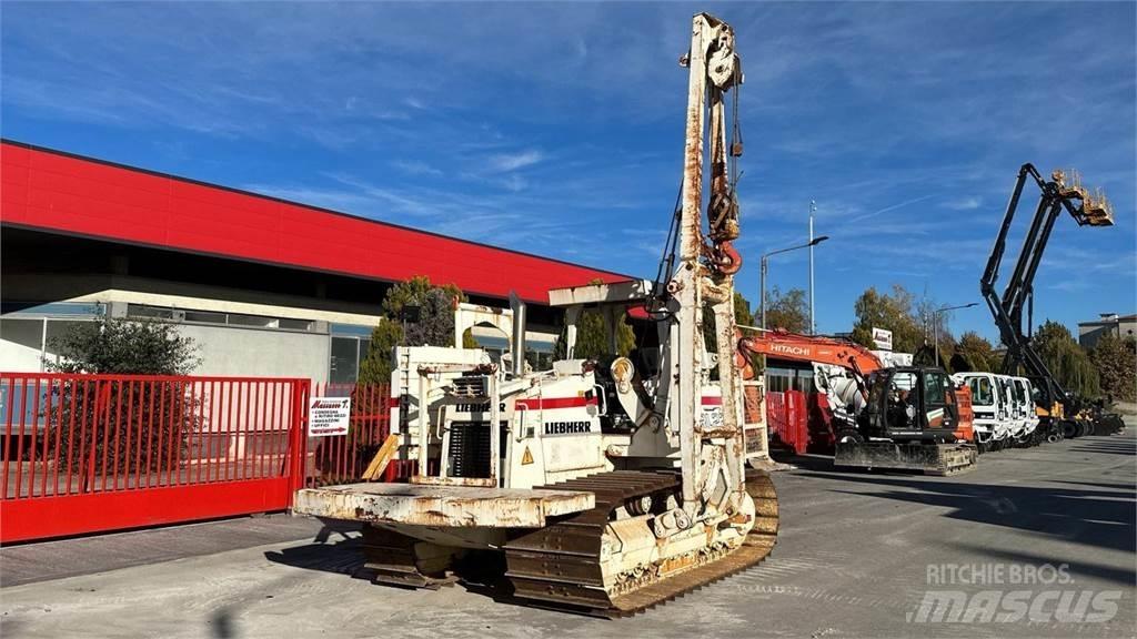 Liebherr RL 22 B Оборудване за тръбопроводи