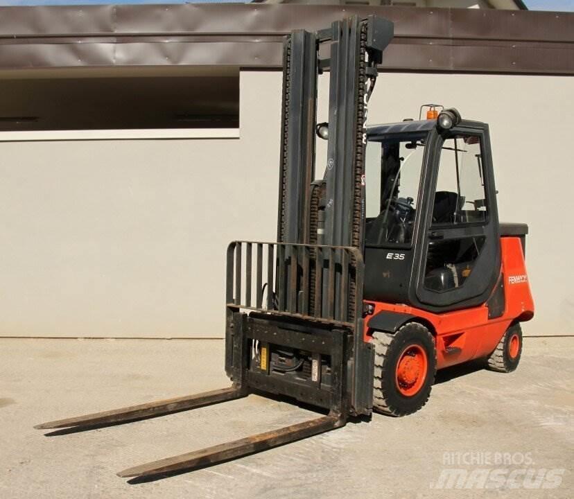 Linde E35P Електрически вилични кари-повдигачи