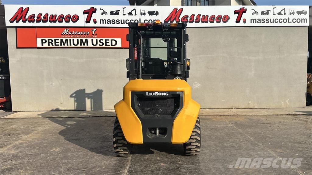 LiuGong CLG2035H 4X4 Дизелови камиони