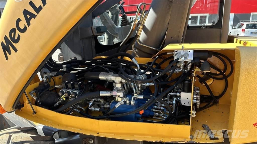 Mecalac 10MSX 4X4 Колесни екскаватори